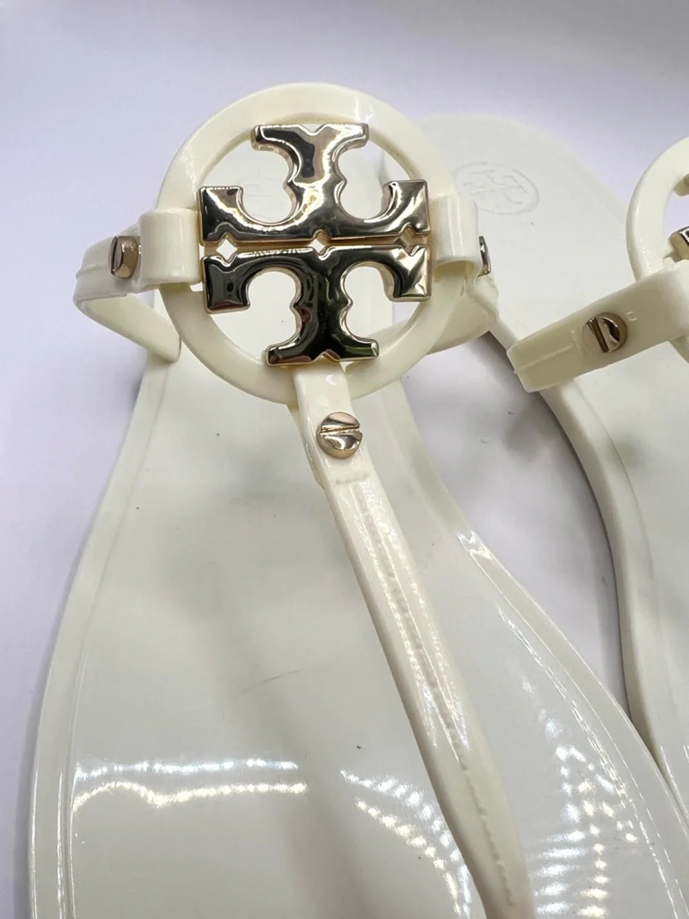 Tory Burch- Women's Ivory T-Strap Logo-Mini Miller Jelly Sandal-‎ Size:10M